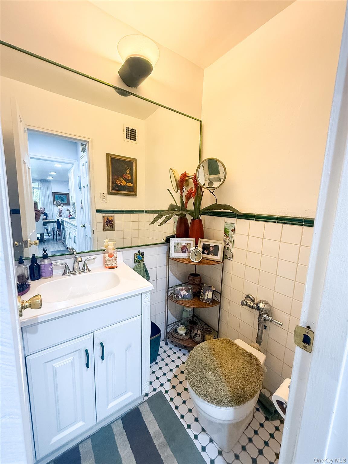 10th image of 144 70 41st Ave #3H, Flushing, NY 11355 | MLS# 1028719