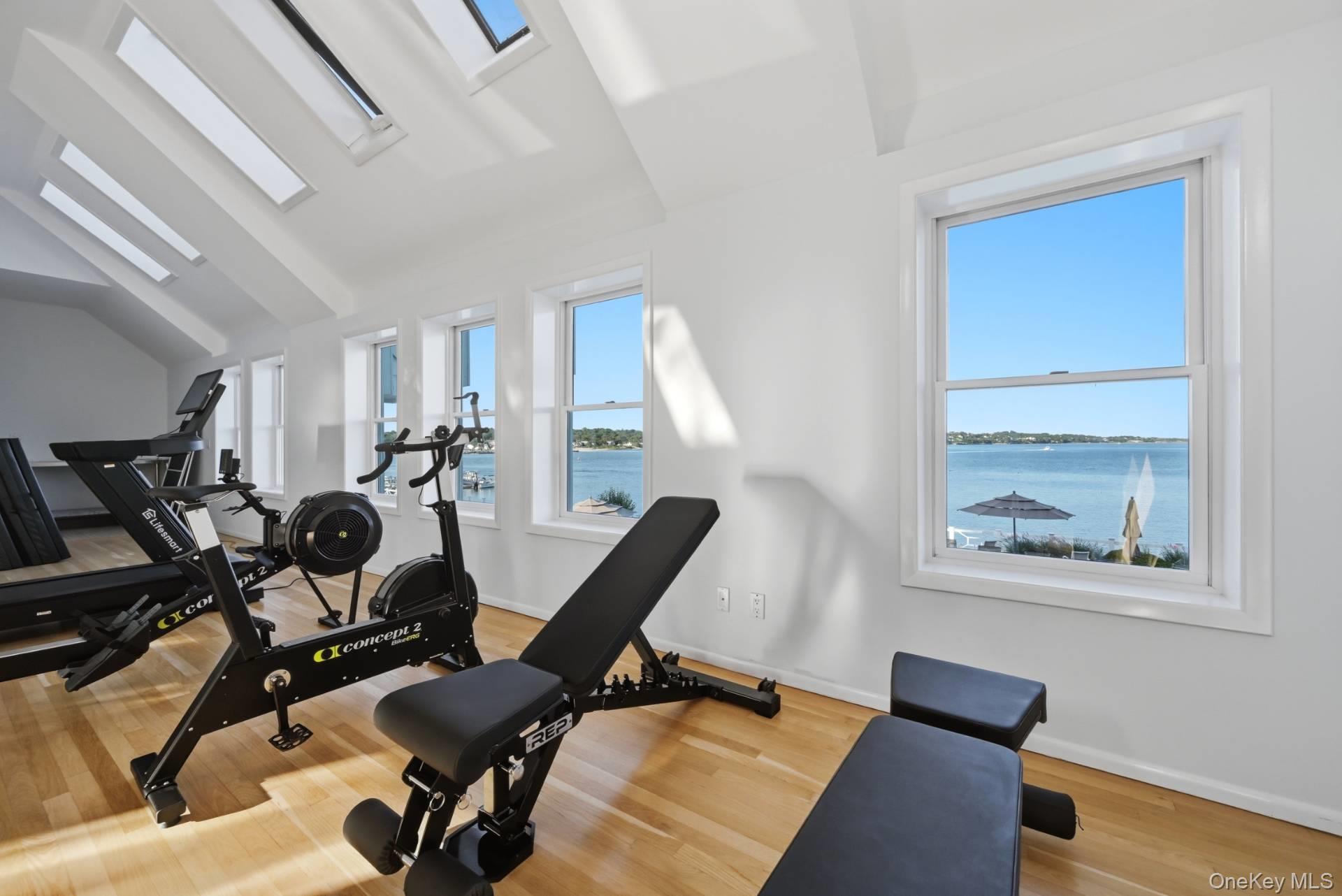 5th image of 62 Canoe Pl Rd, Southampton, NY 11946