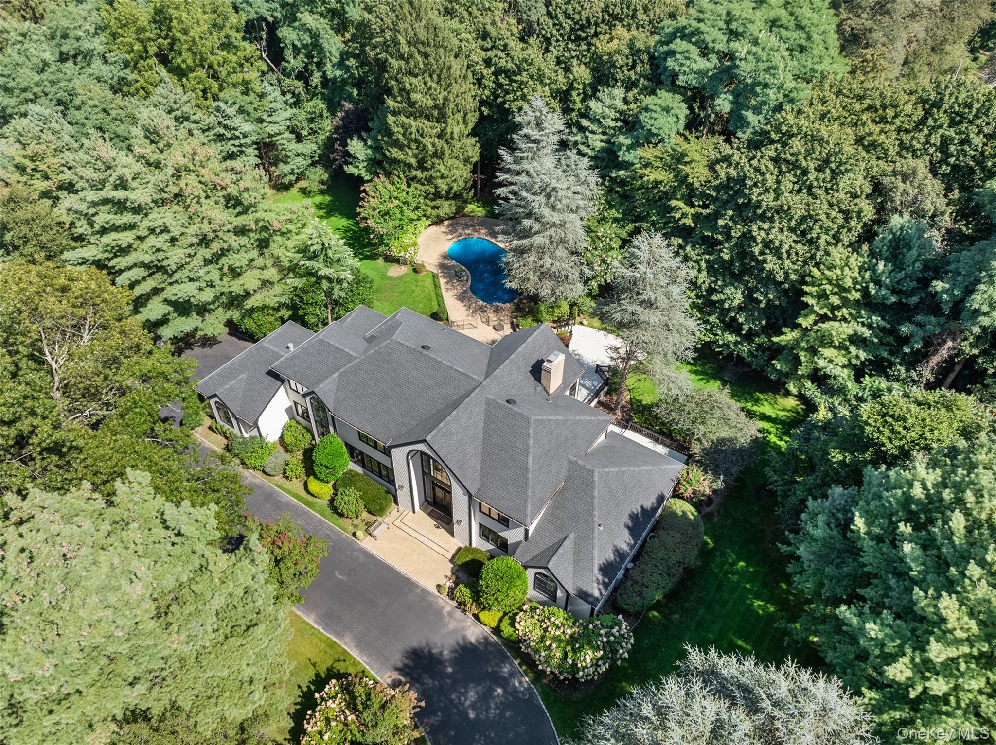 35th image of 3 Rock Hill Ln, Glen Head, NY 11545 | MLS# 1028751
