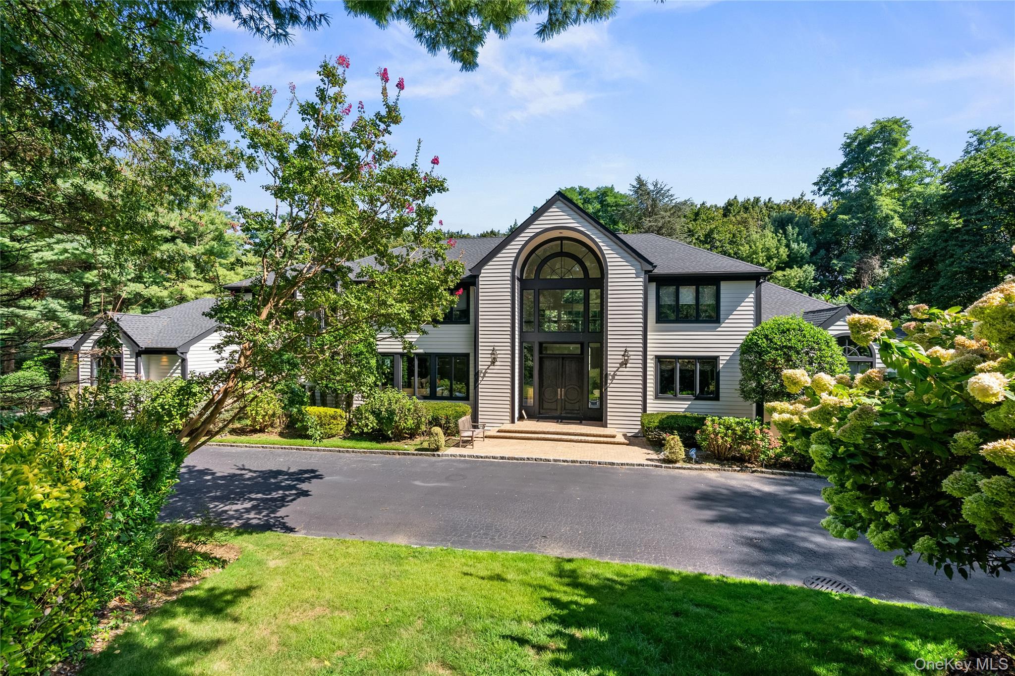 1st image of 3 Rock Hill Ln, Glen Head, NY 11545 | MLS# 1028751