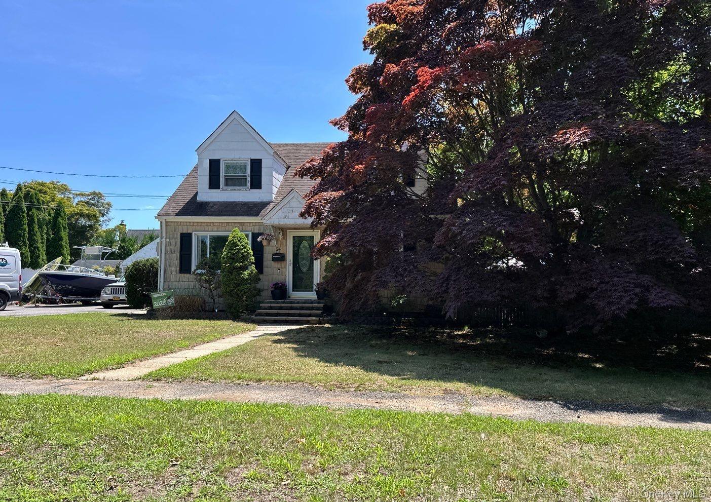 2nd image of 24 Gates St, Greenlawn, NY 11740 | MLS# 1028764