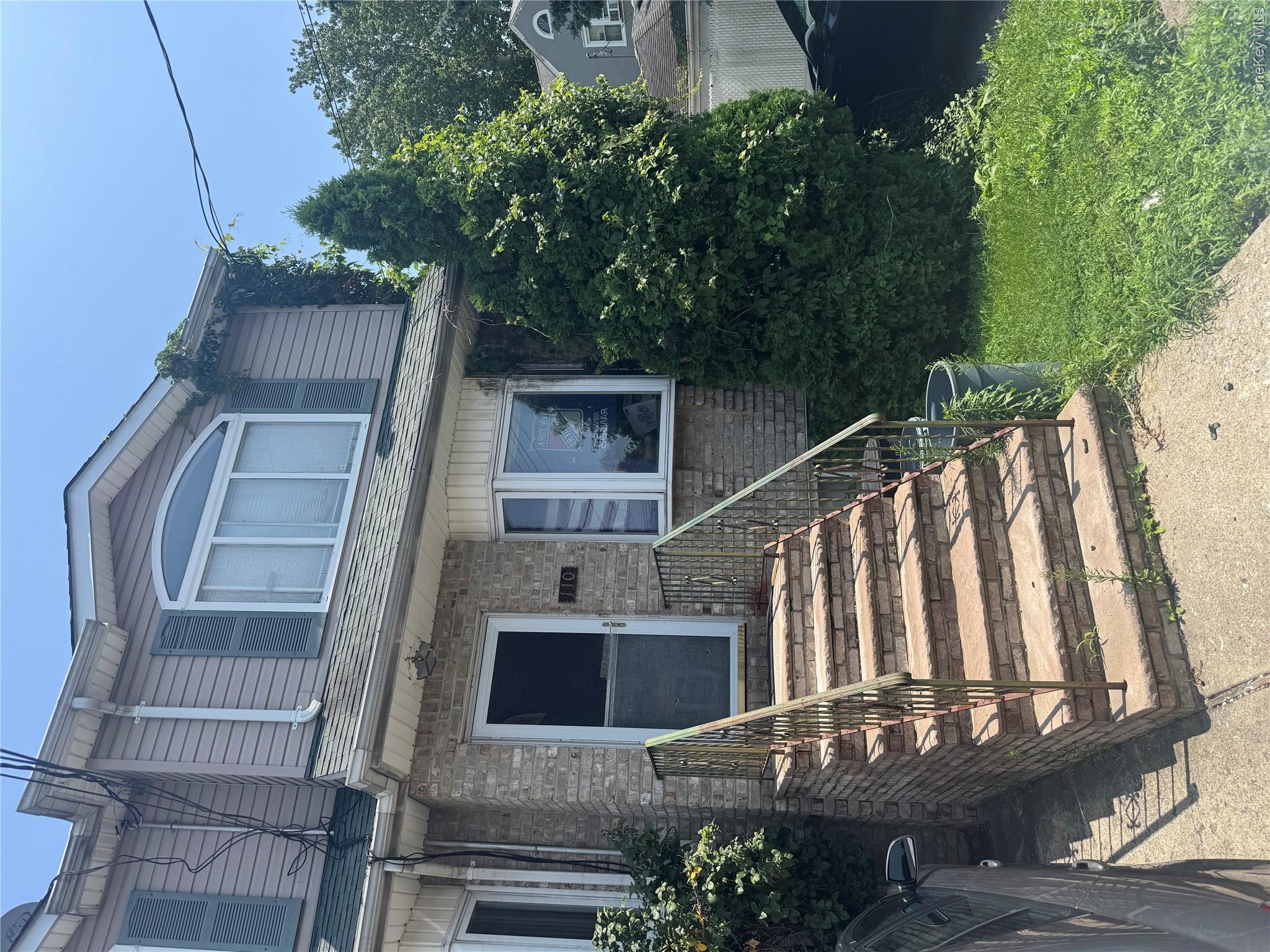 1st image of 110 Lyceum Ct, New York, NY 10310 | MLS# 1028768
