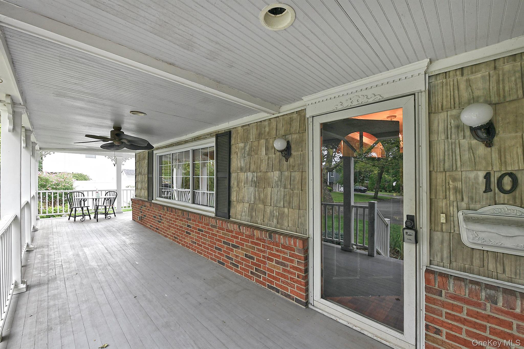 4th image of 10 Linford Ln, Huntington, NY 11747 | MLS# 1028782