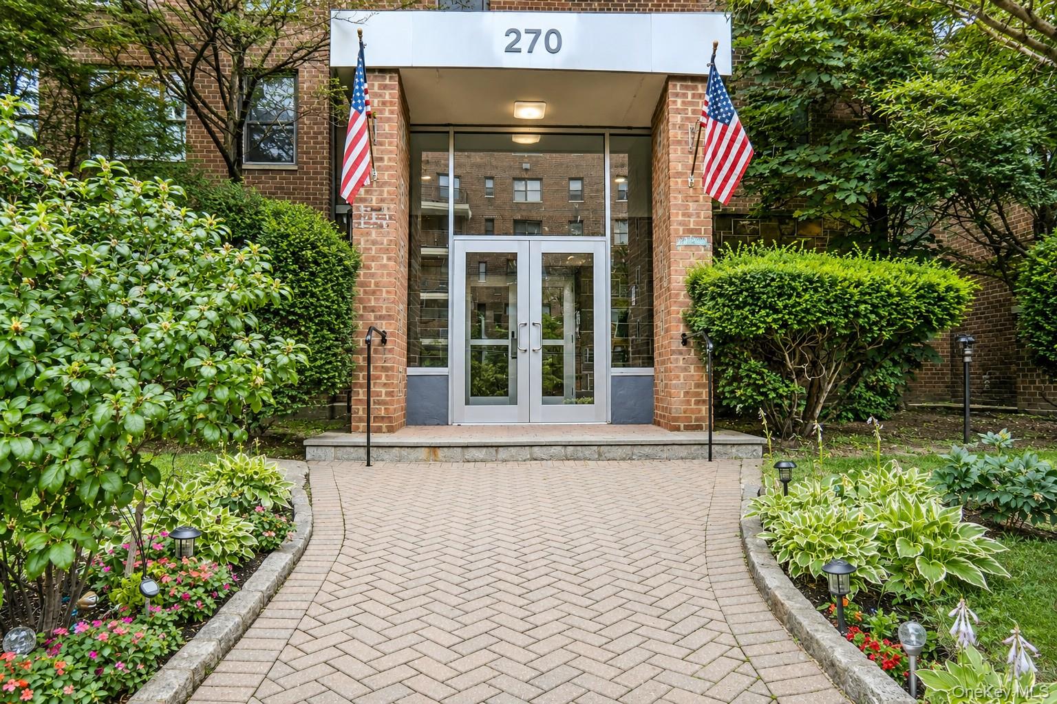 2nd image of 270 North Broadway #4A, Yonkers, NY 10701 | MLS# 1028795