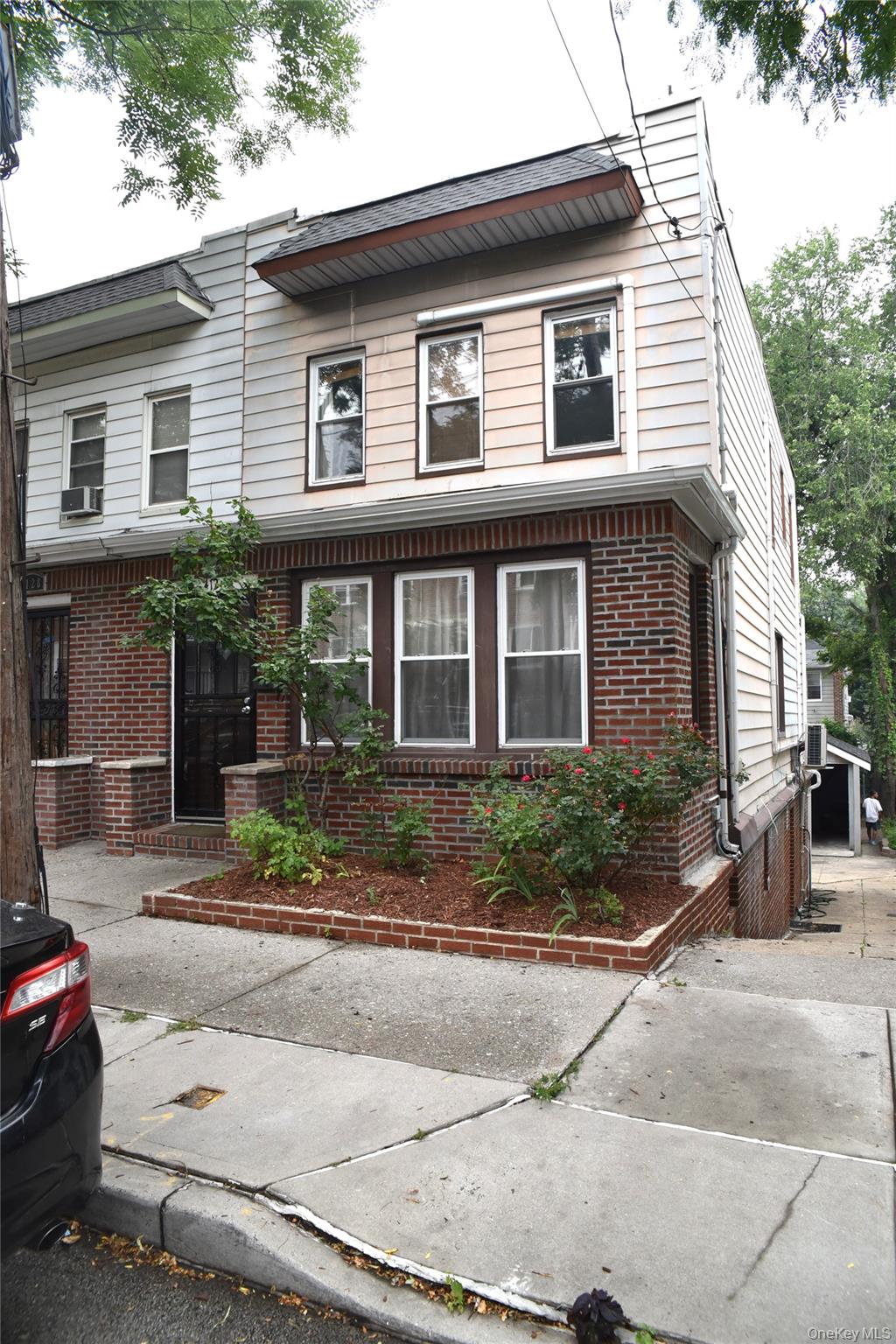 2nd image of 4126 Digney Ave, New York, NY 10466 | MLS# 1028801