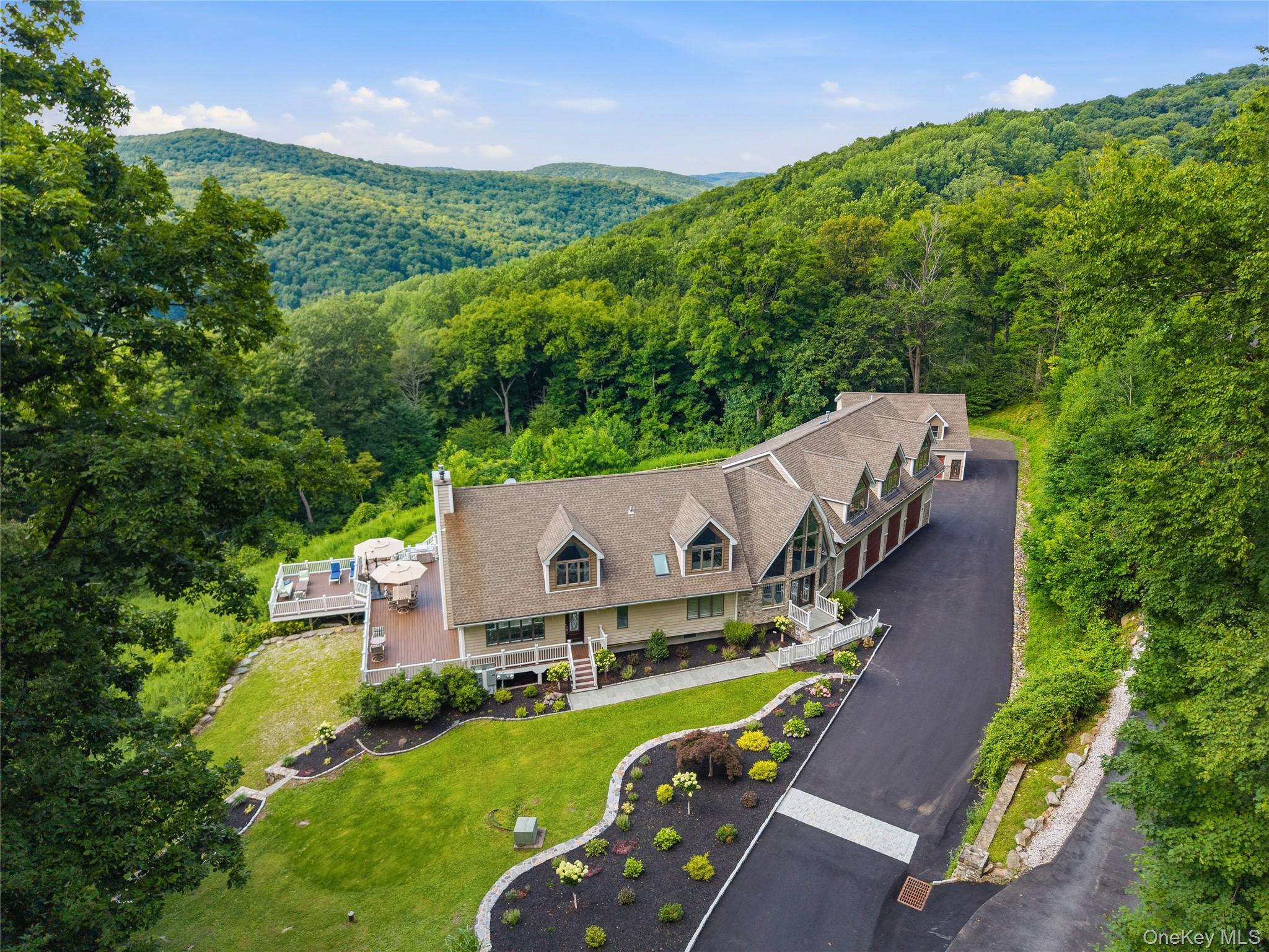 3rd image of 39 Julia Ct, Carmel, NY 10541 | MLS# 1028811