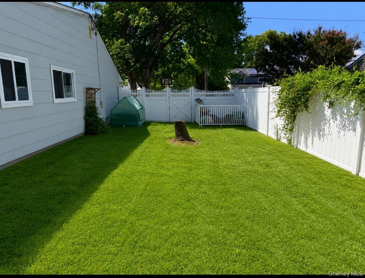 19th image of 65 Biscayne Dr, Brookhaven, NY 11784 | MLS# 1028828