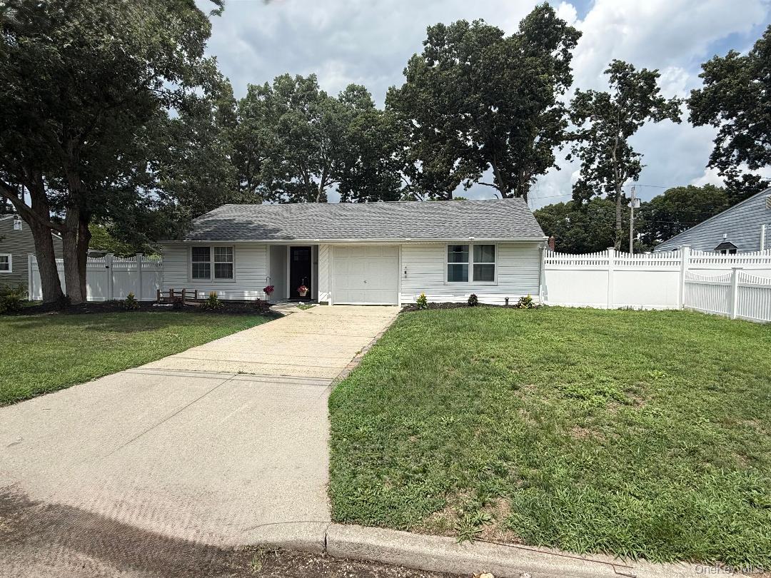 2nd image of 65 Biscayne Dr, Brookhaven, NY 11784 | MLS# 1028828
