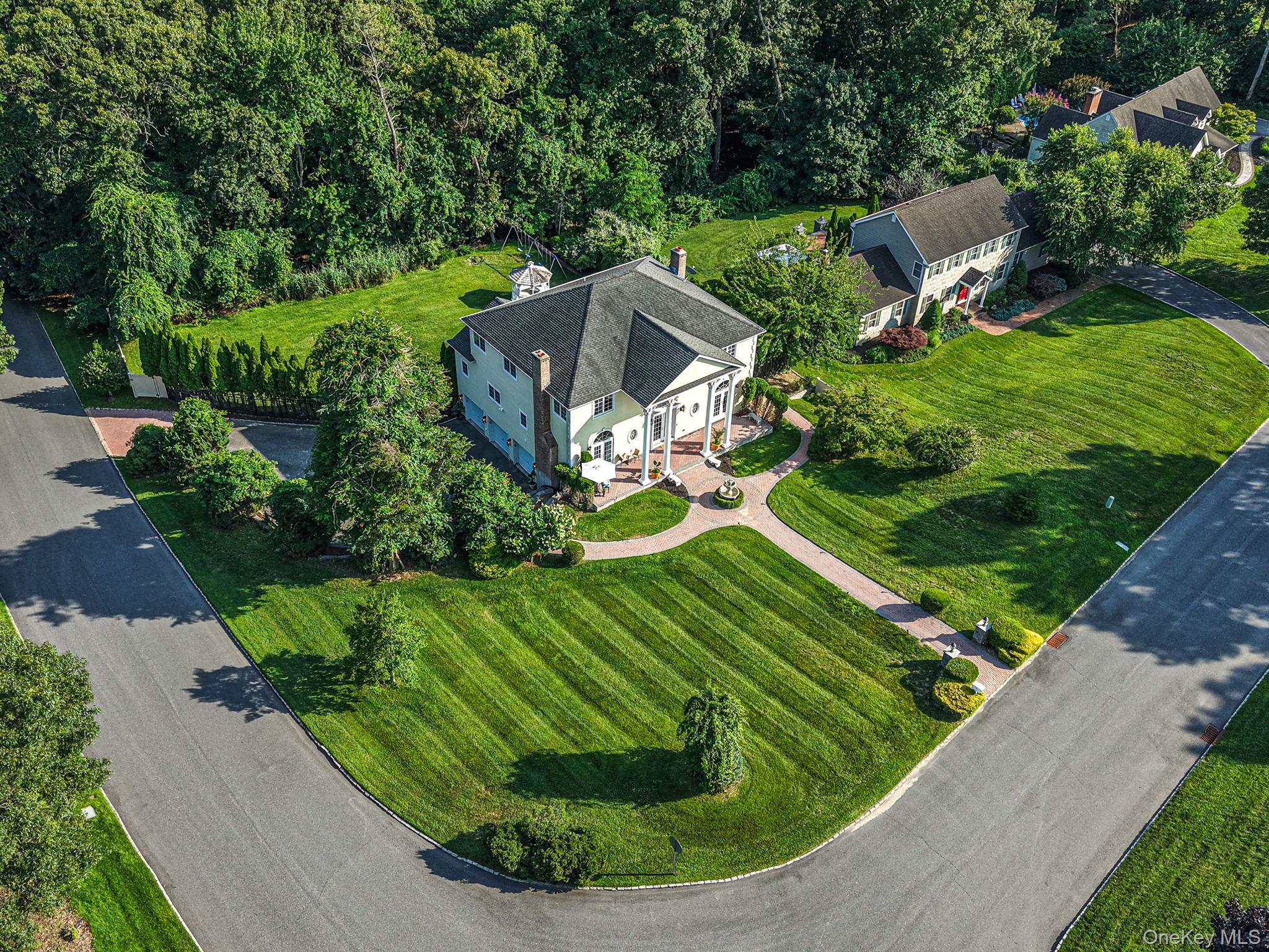5th image of 3 Dover Ct, Riverhead, NY 11792 | MLS# 1028845