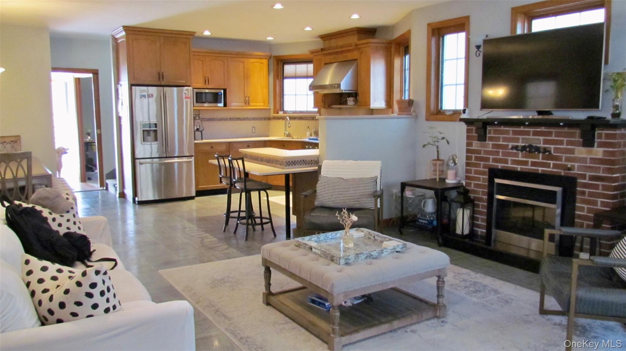 4th image of 66-71 74Th St, New York, NY 11379 | MLS# 1028847