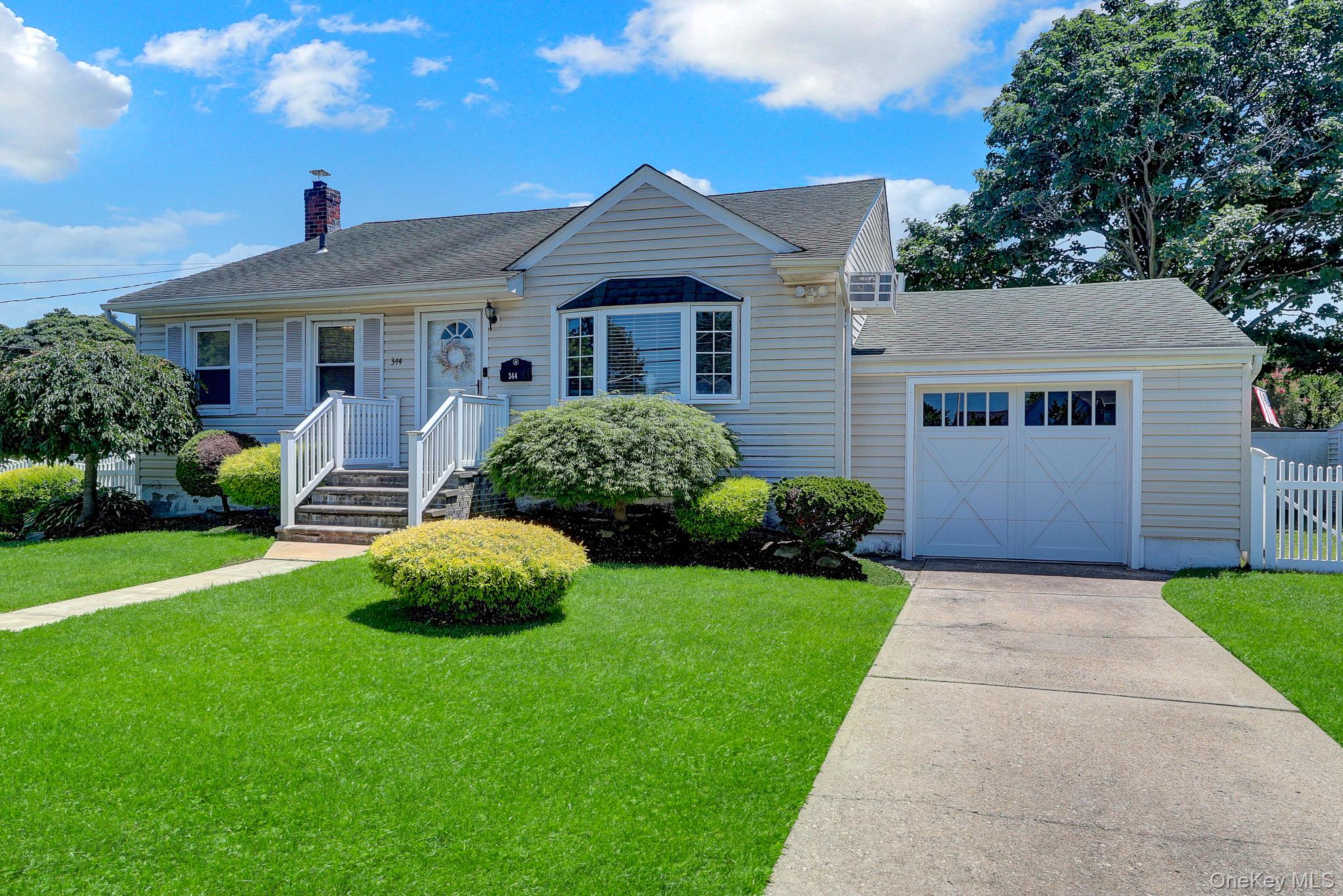 27th image of 344 Tremont Rd, Babylon, NY 11757 | MLS# 1028902
