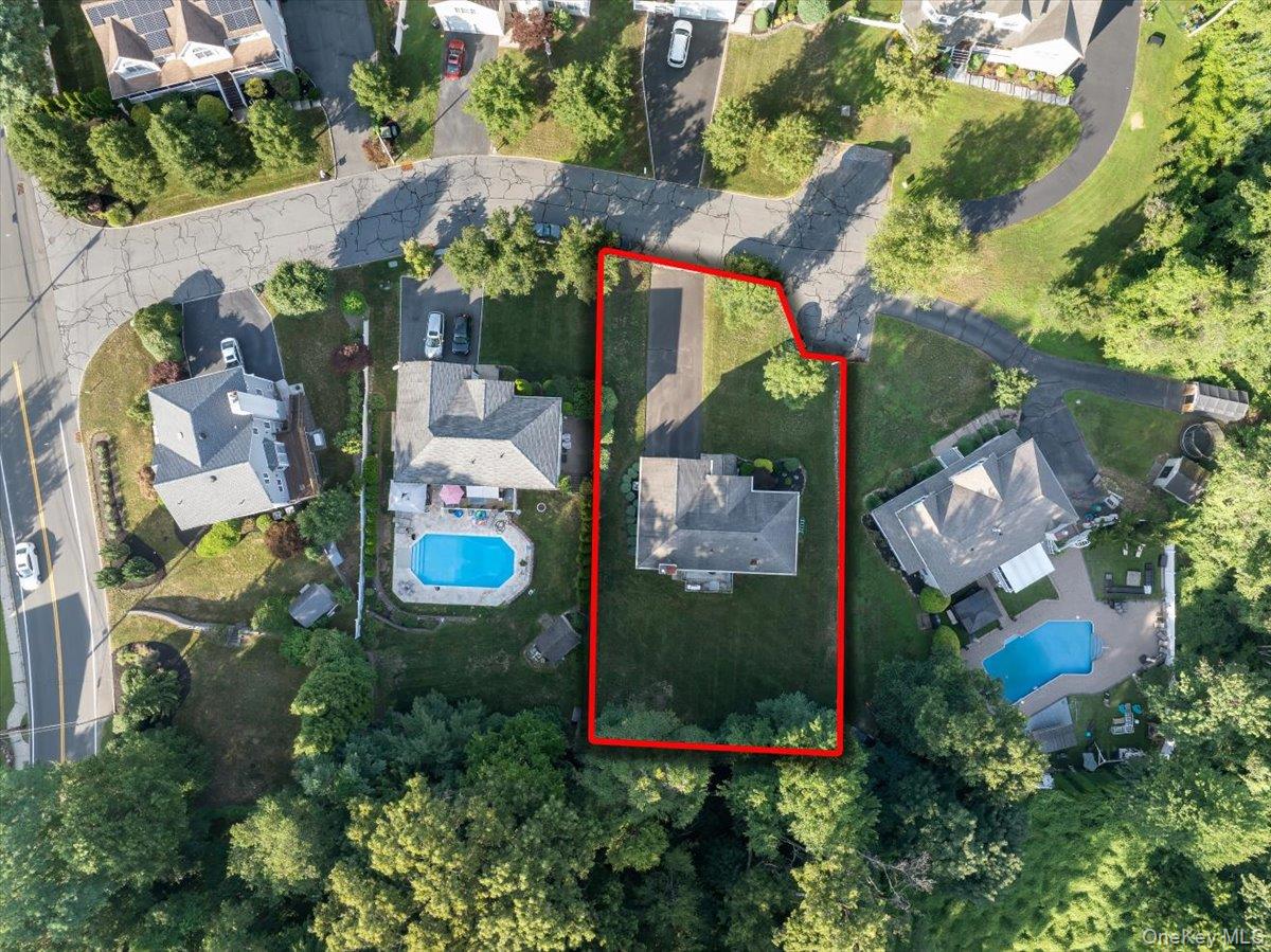 42nd image of 5 Dennis Mchugh Ct, Orangetown, NY 10983 | MLS# 1028912