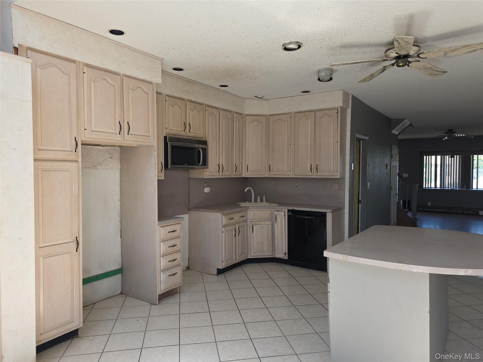 3rd image of 39 Kent Rd, Island Park, NY 11558 | MLS# 1028915