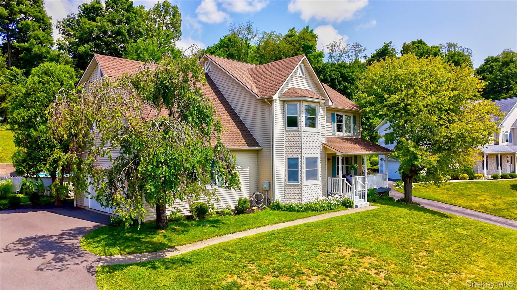 2nd image of 24 Valley View Cir, Warwick (town), NY 10990 | MLS# 1028934