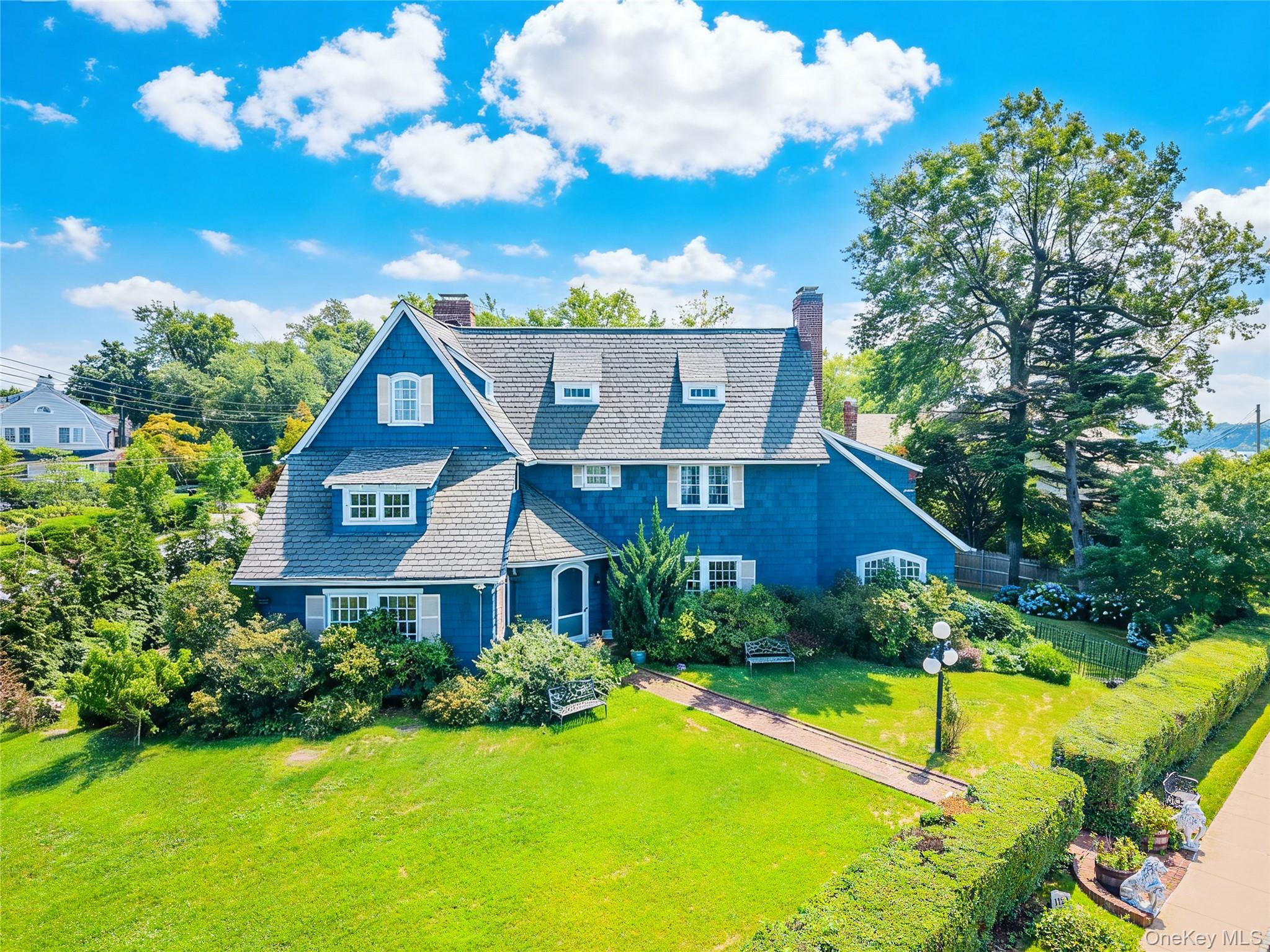 3rd image of 1120 Shore Rd, New York, NY 11363 | MLS# 1028948