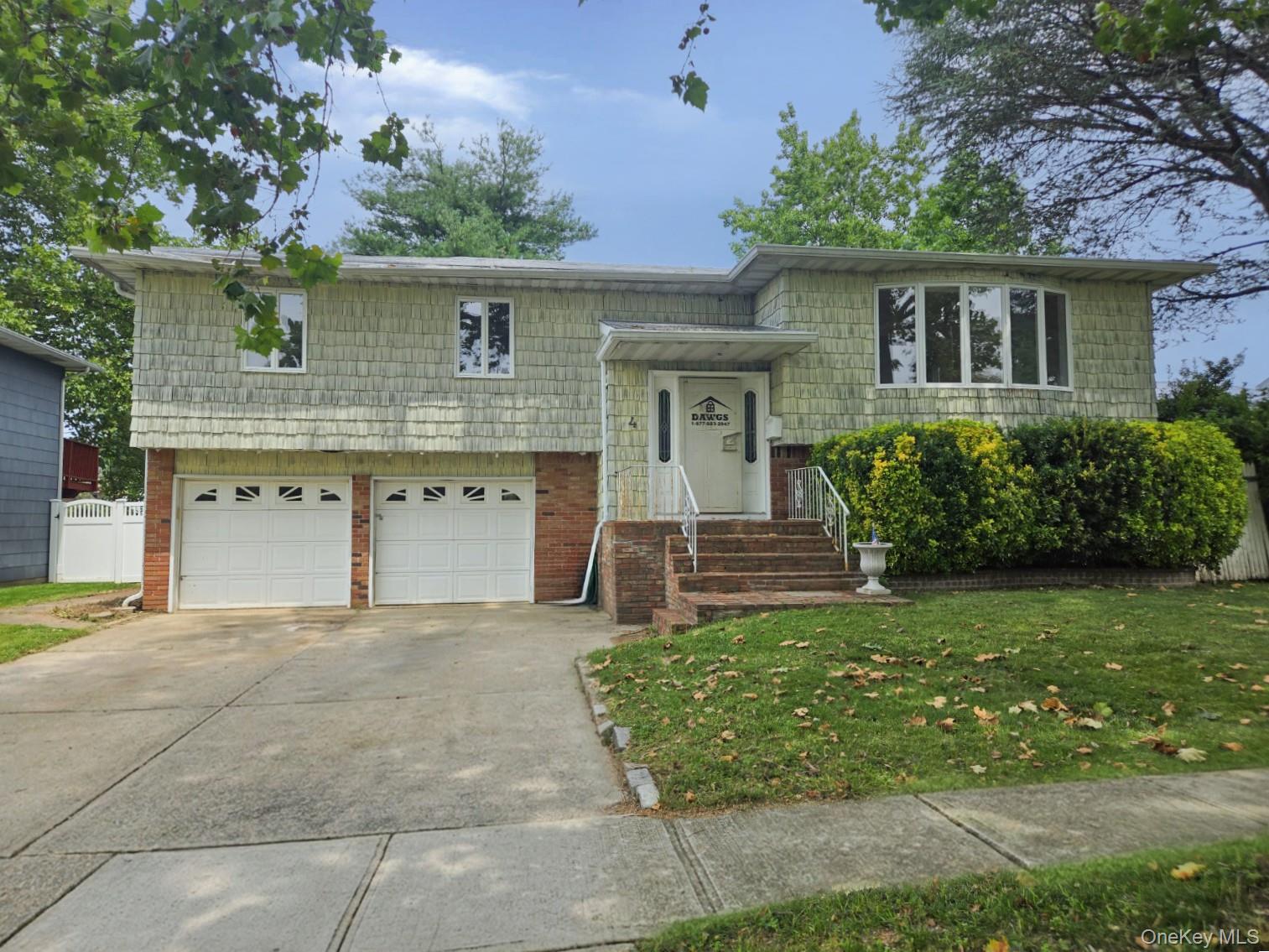 1st image of 4 Broadfield Pl, Glen Cove, NY 11542 | MLS# 1028957