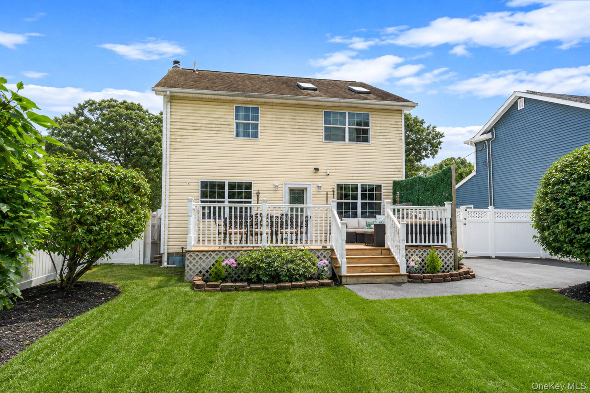 3rd image of 37 Champlin St, Ronkonkoma, NY 11779 | MLS# 1028972
