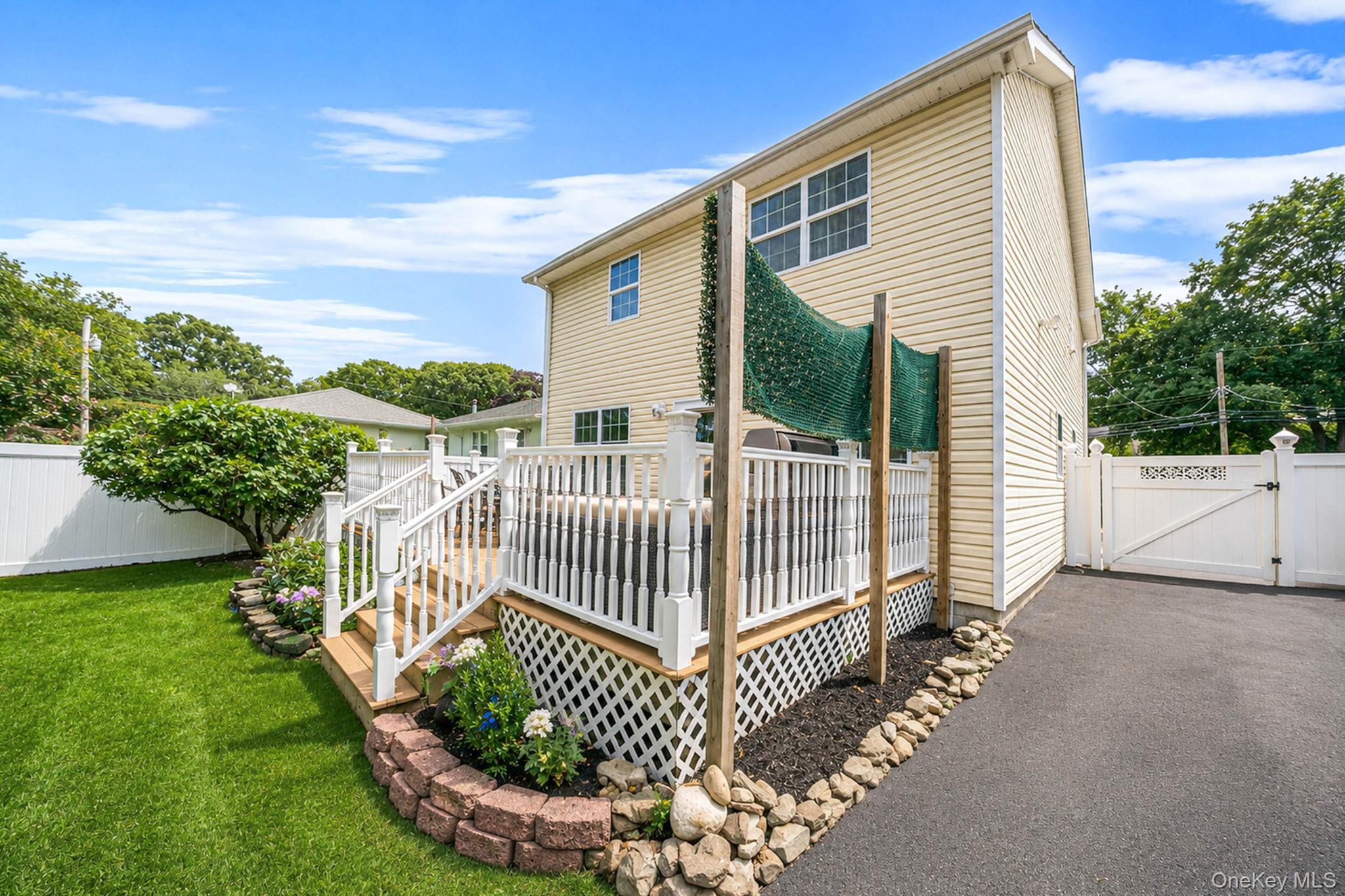 4th image of 37 Champlin St, Ronkonkoma, NY 11779 | MLS# 1028972