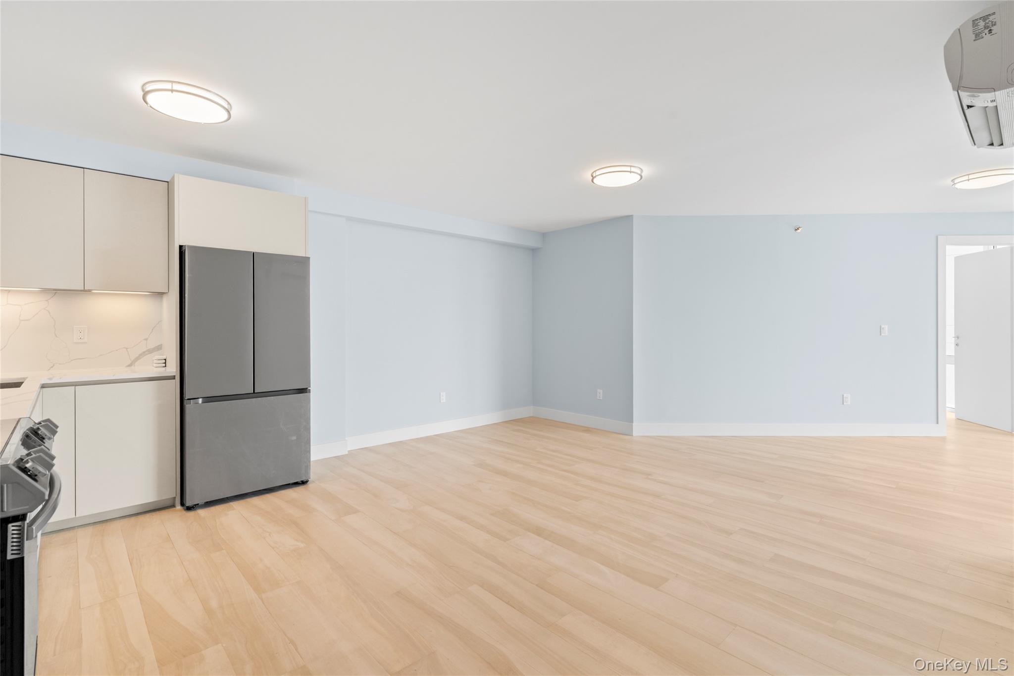 3rd image of 733 Ocean Pkwy, New York City, NY 11230