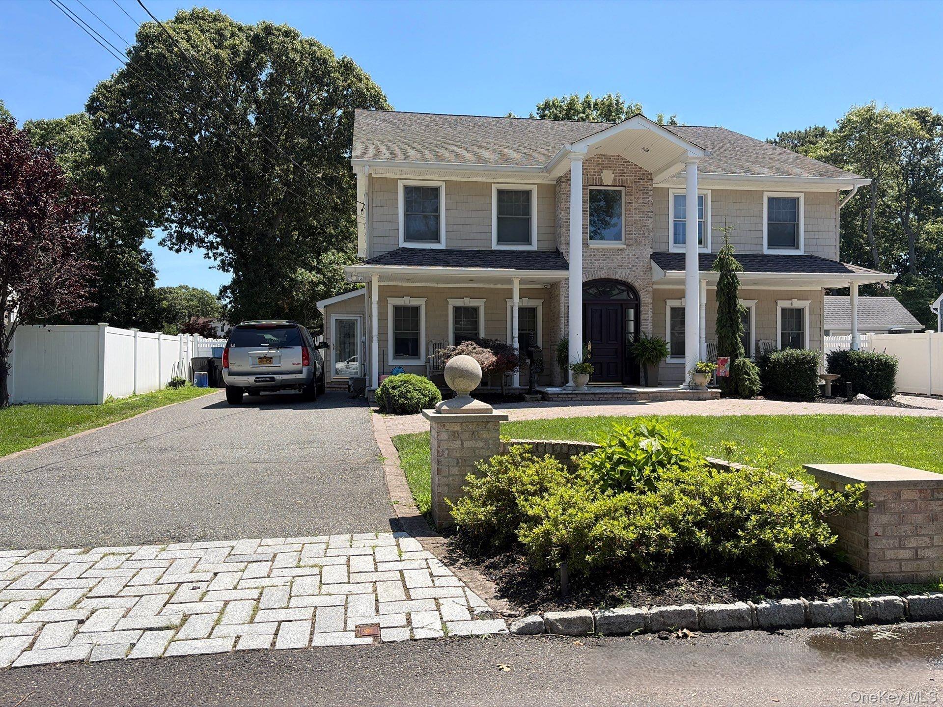 2nd image of 1133 Patricia Ave, West Islip, NY 11795 | MLS# 1029025