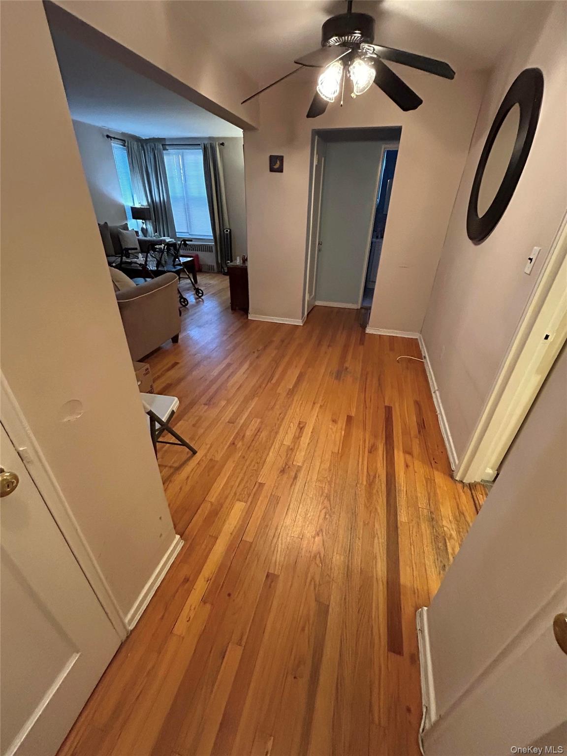 2nd image of 194 Smith St, Hempstead, NY 11520