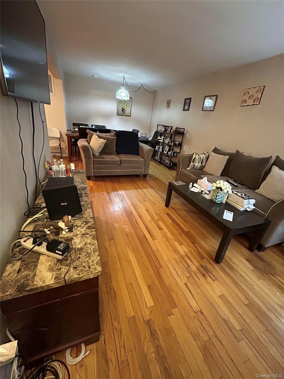 4th image of 194 Smith St, Hempstead, NY 11550