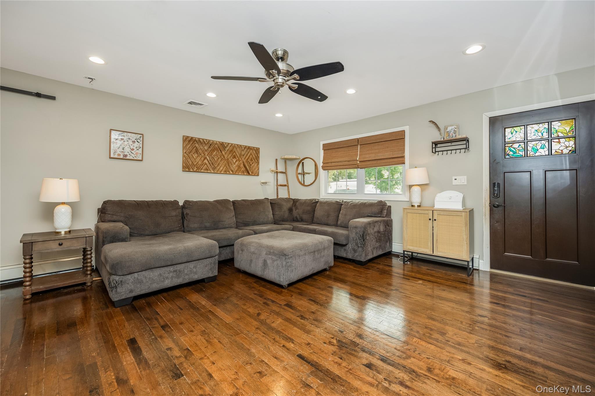 4th image of 183 Cherokee St, Ronkonkoma, NY 11779 | MLS# 1029047