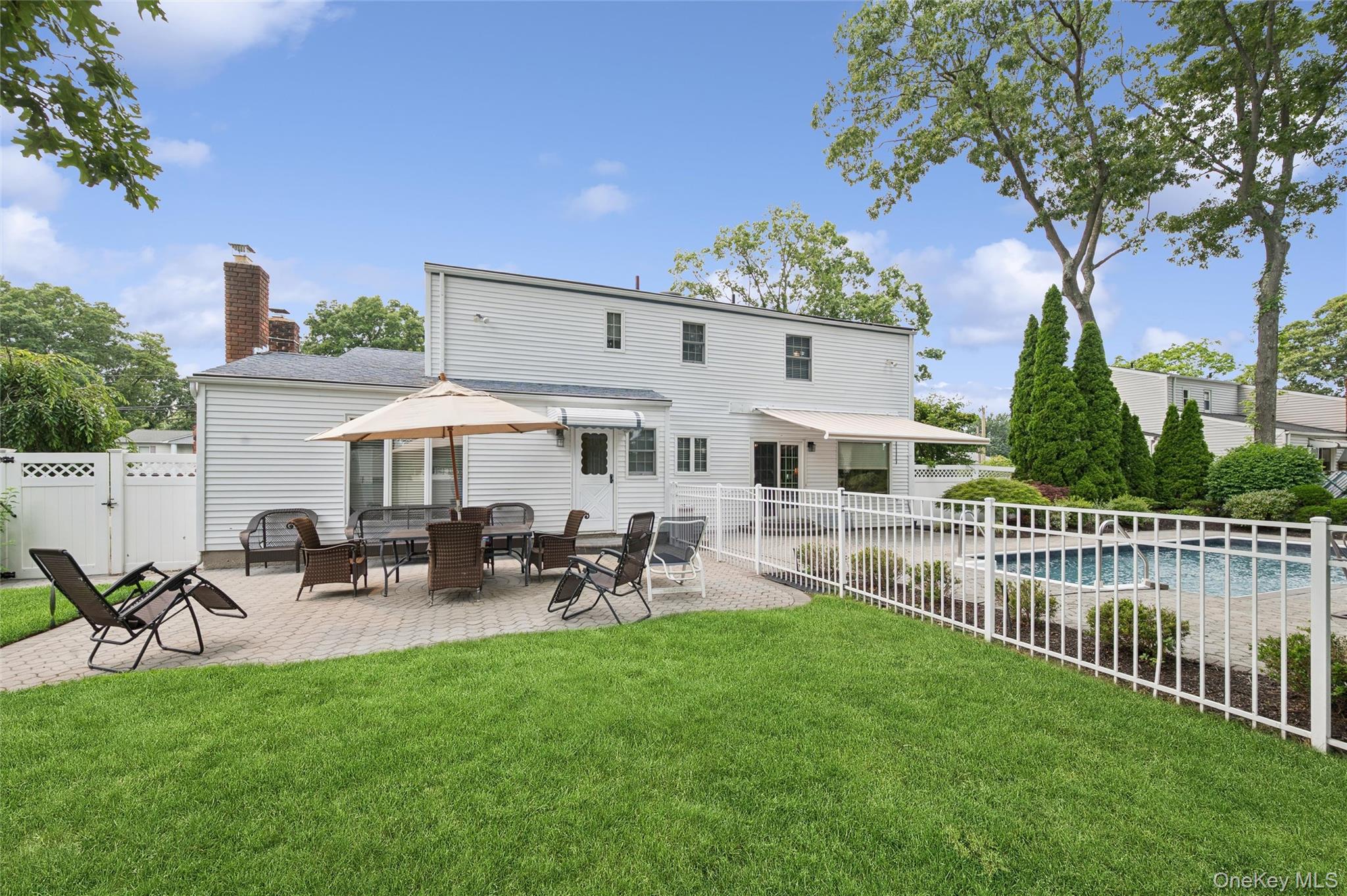 2nd image of 63 Woodview Ln, Brookhaven, NY 11720 | MLS# 1029084