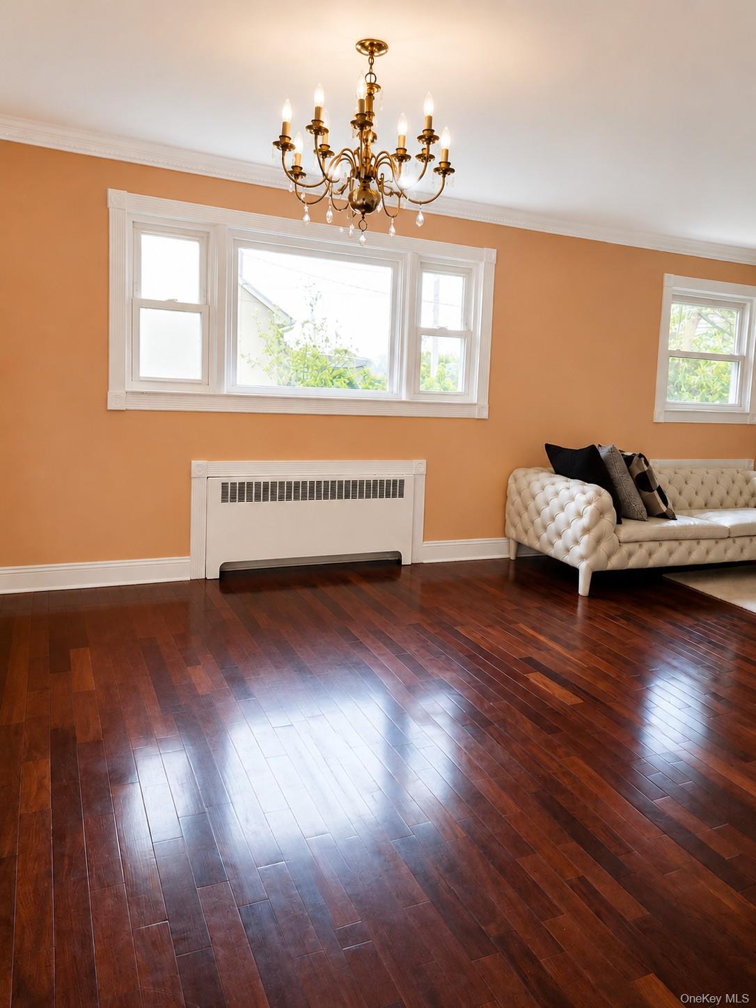 5th image of 180 Sutton Manor Rd, New Rochelle, NY 10801 | MLS# 1029106