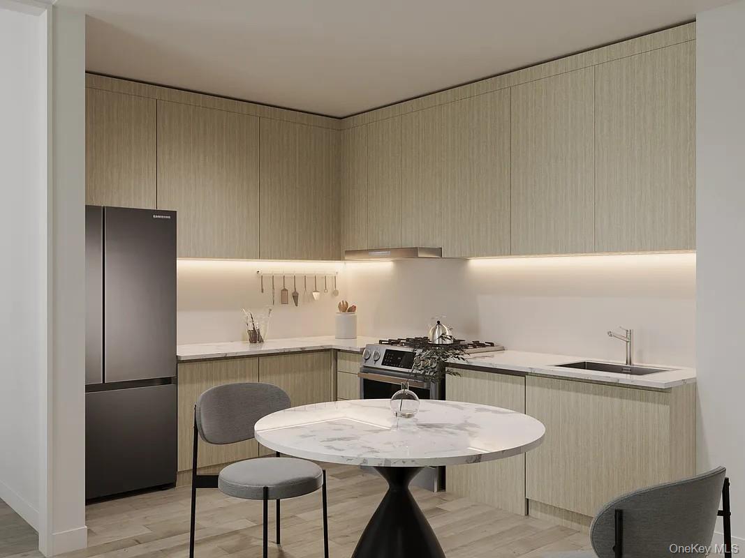 4th image of 46-30 21St St, New York, NY 11101