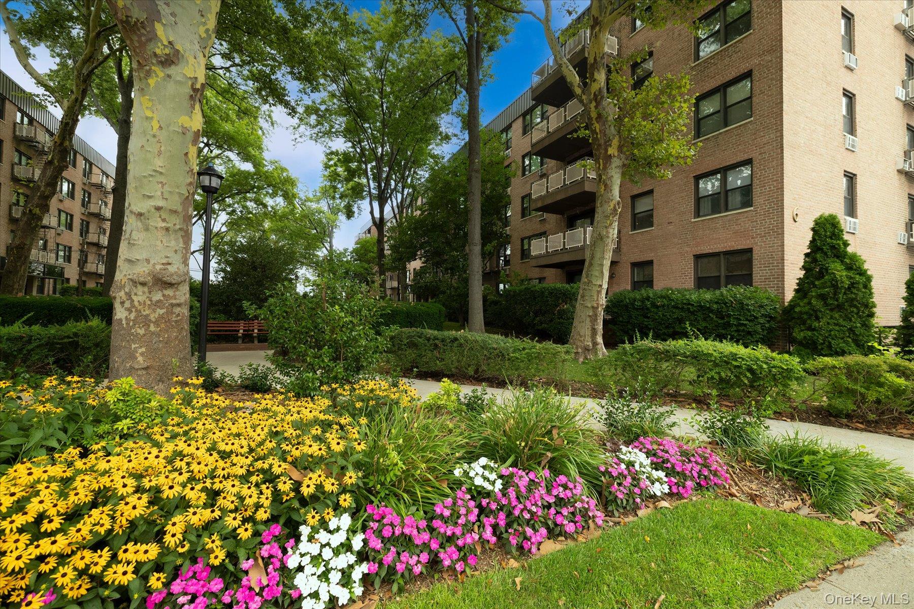 14th image of 6 Birchwood Court #3B, Hempstead, NY 11501 | MLS# 1029128