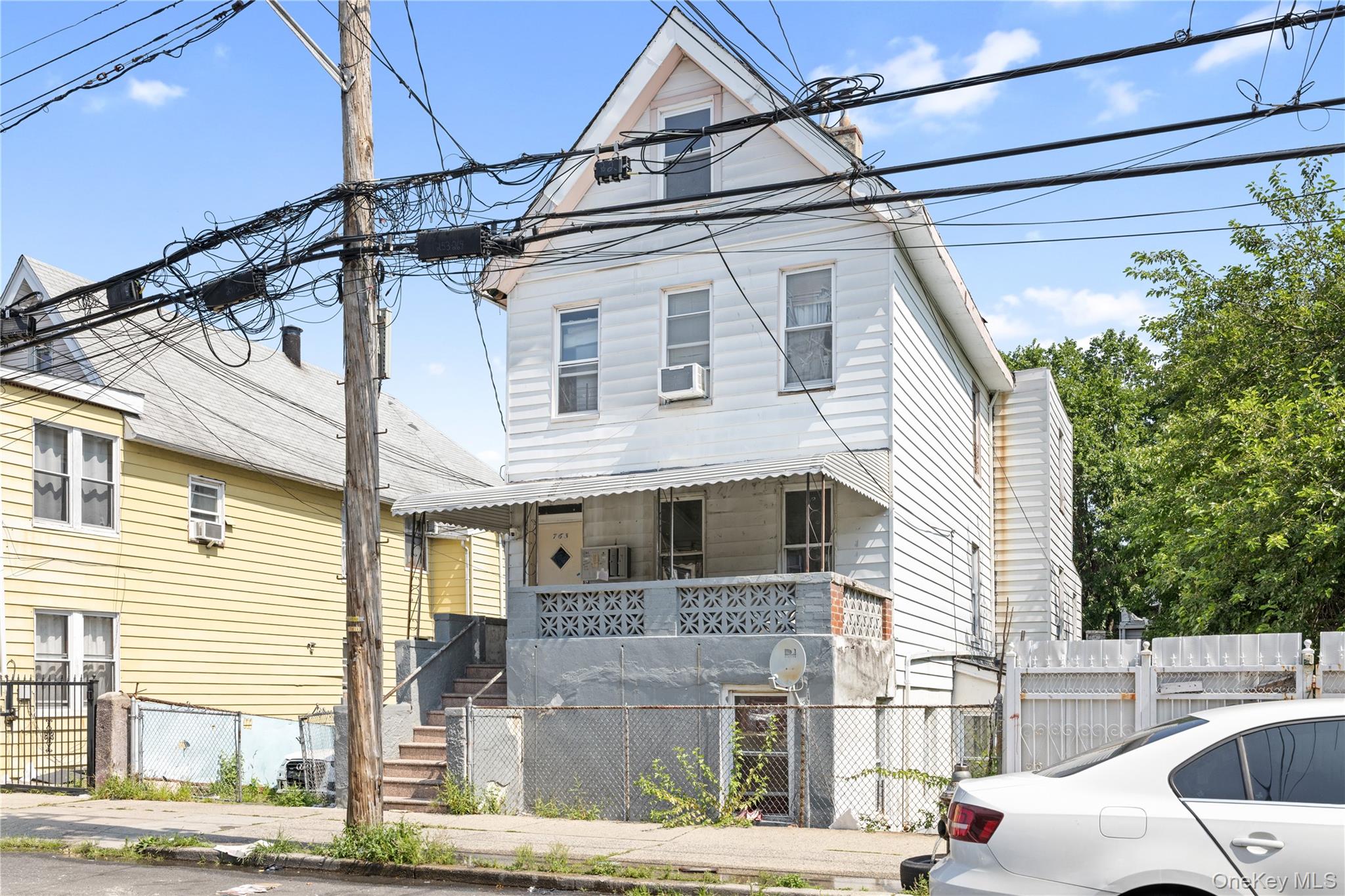 2nd image of 763 E 217th St, New York, NY 10467 | MLS# 1029151