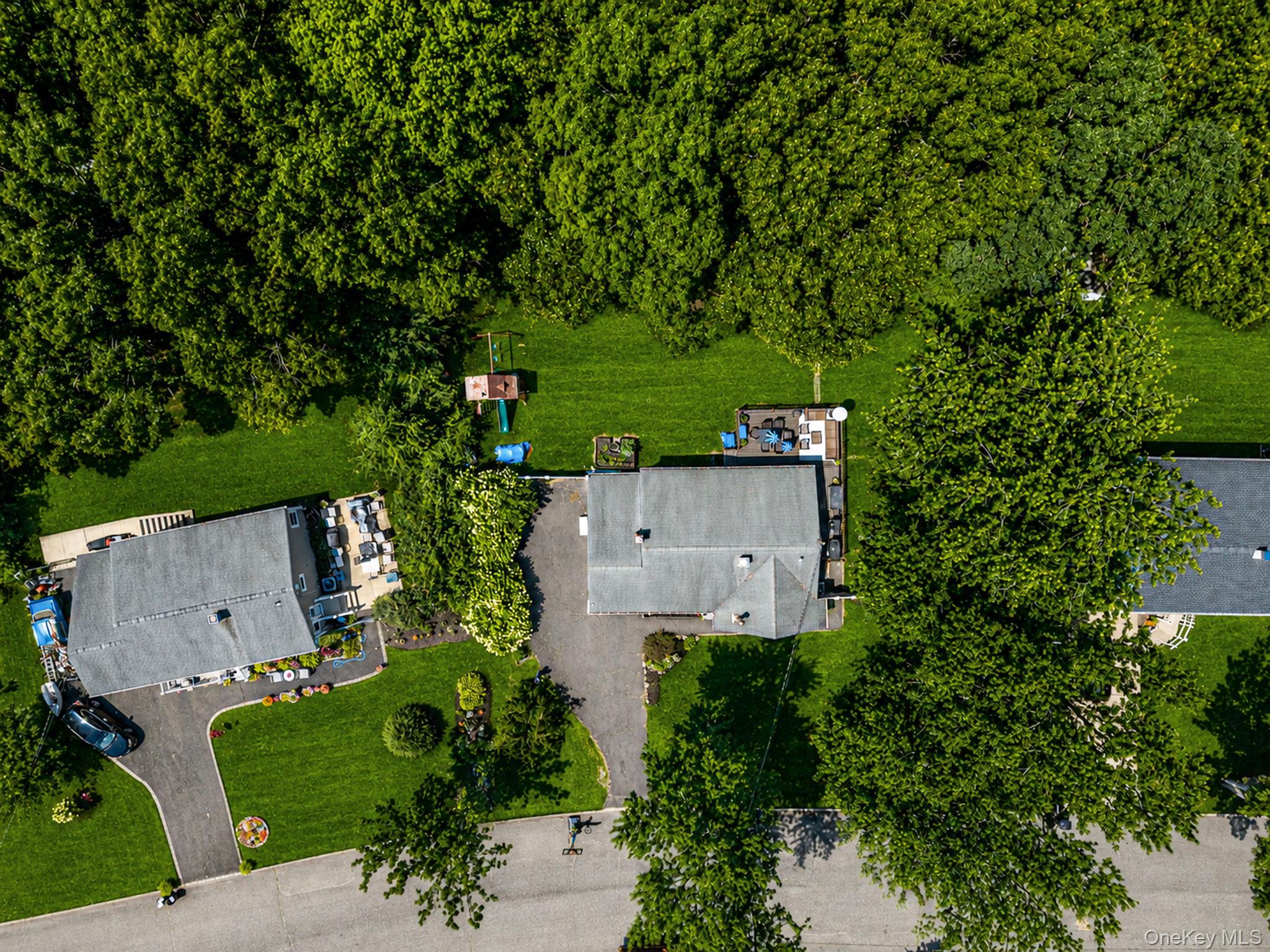 30th image of 14 Antler Ln, South Setauket, NY 11720 | MLS# 1029179