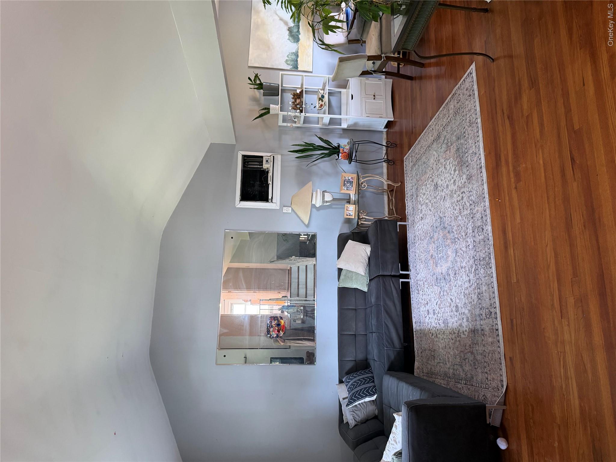 3rd image of 172 N Walnut St, Oyster Bay, NY 11758 | MLS# 1029180