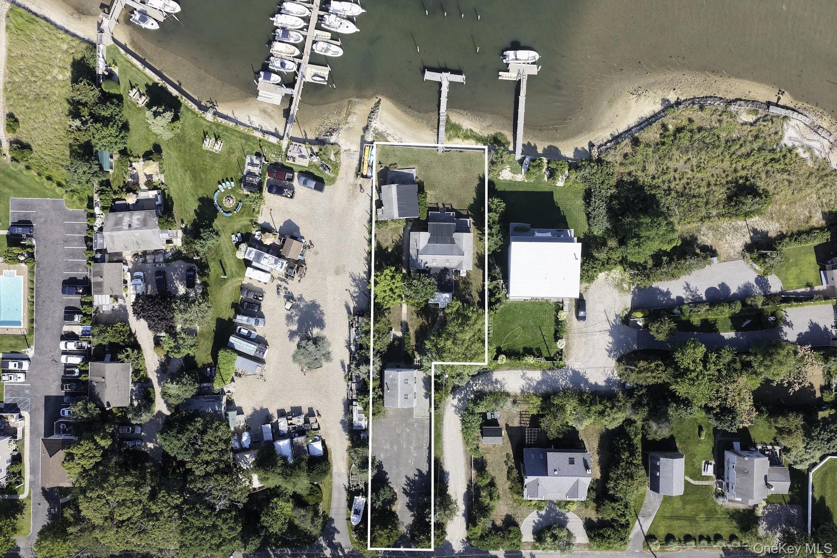 3rd image of 35 Gardners Ln, Southampton, NY 11946 | MLS# 1029188