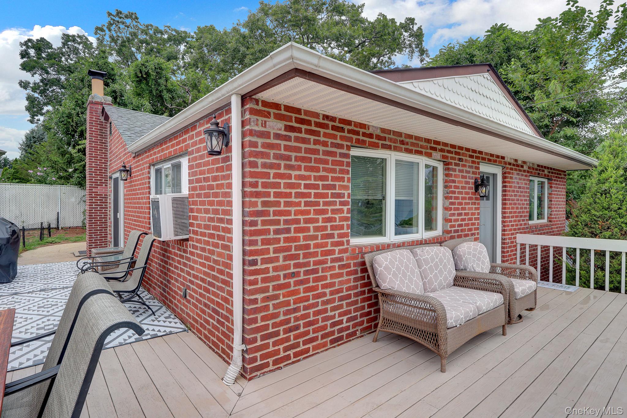 5th image of 629 East Dr, Babylon, NY 11757 | MLS# 1029193