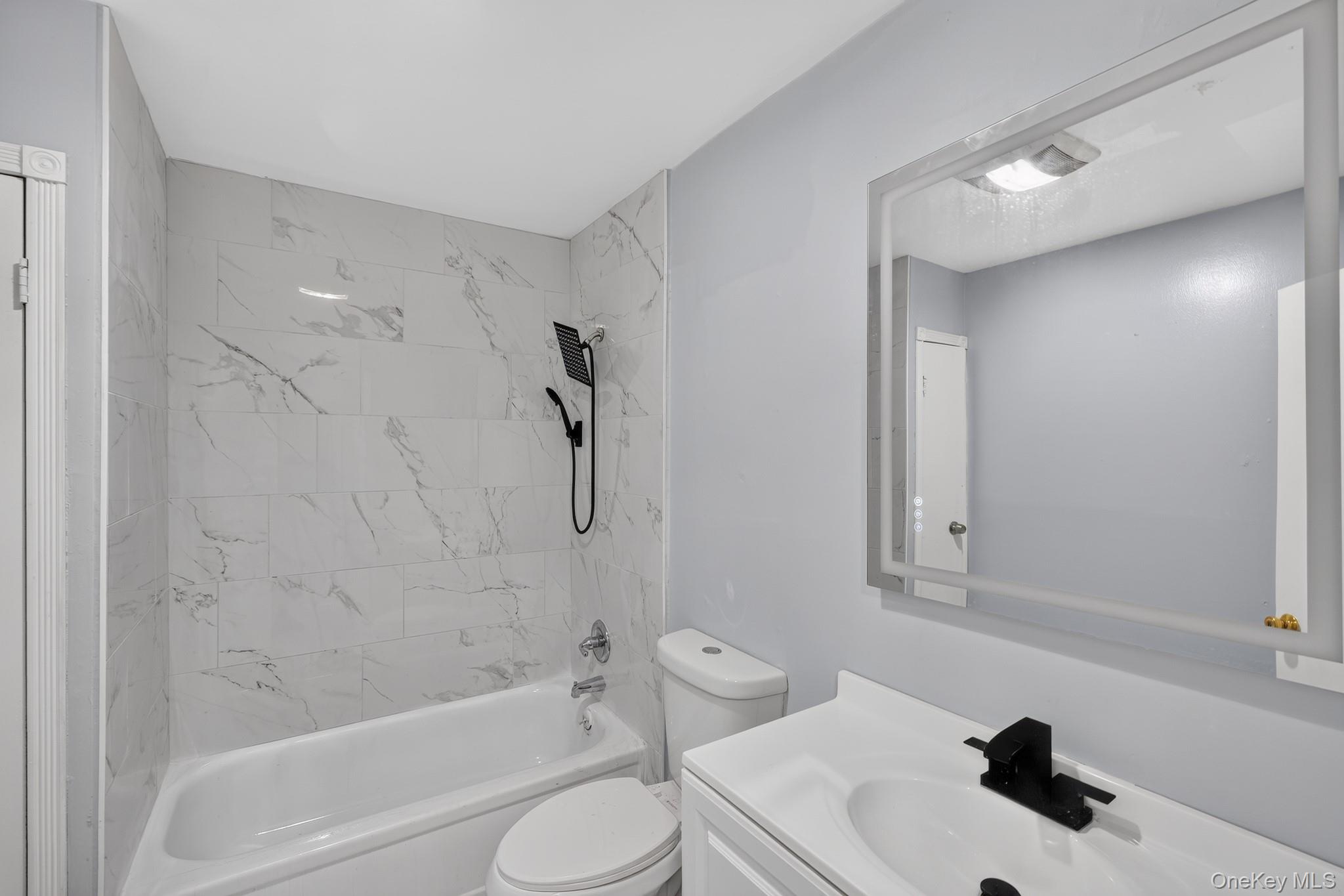 26th image of 3 Hickory Pl, Islip, NY 11706 | MLS# 1029205