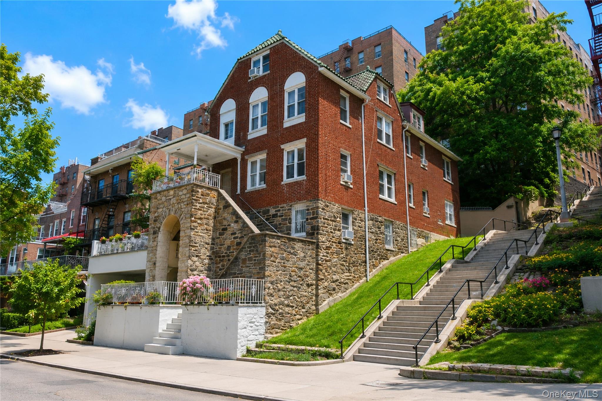 3rd image of 2854 Kingsbridge Ter, New York, NY 10463 | MLS# 1029231
