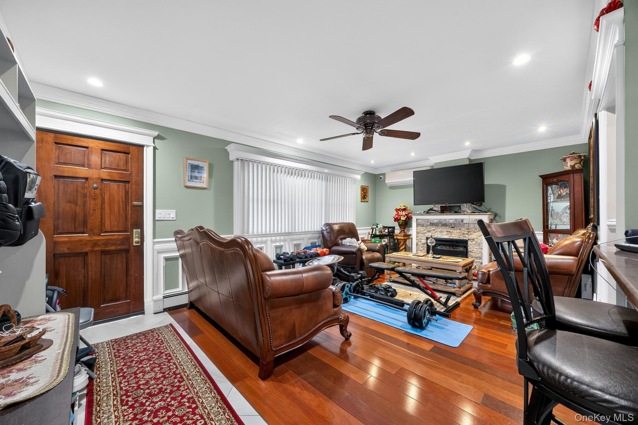 3rd image of 568 Autumn Ave, Brooklyn, NY 11208 | MLS# 1029252