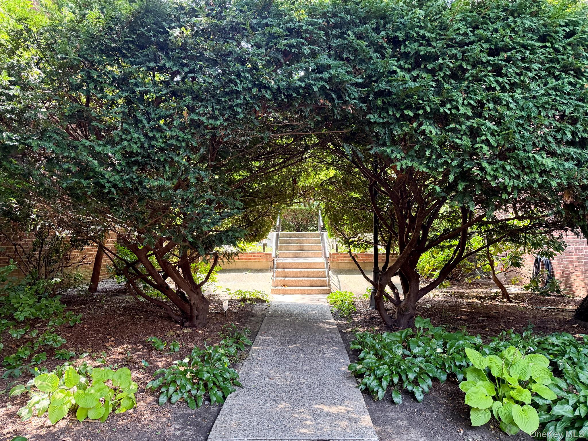 2nd image of 5 Greenridge Ave, White Plains, NY 10605