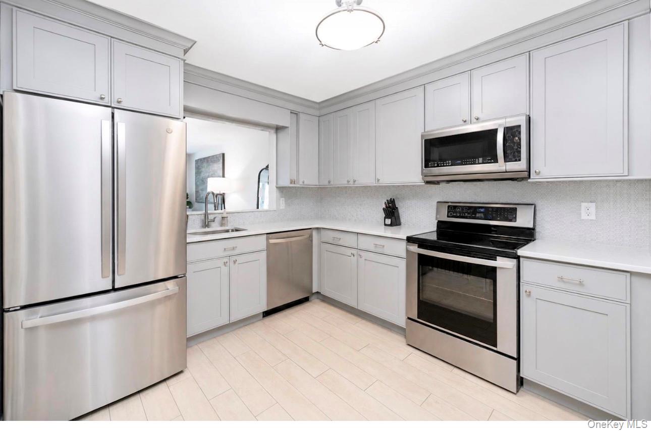 5th image of 2 Pine St, Huntington, NY 11743 | MLS# 1029301