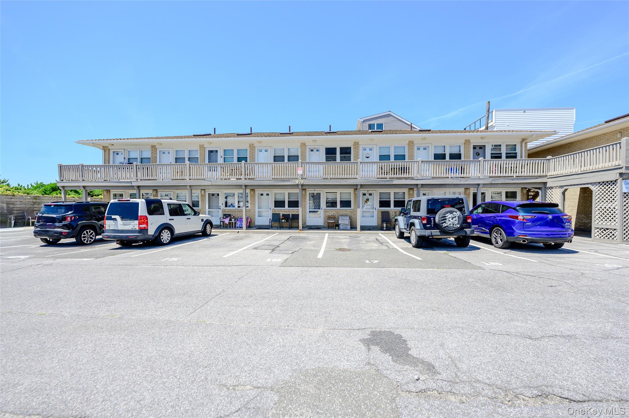 3rd image of 979 Oceanfront #11, Long Beach, NY 11561 | MLS# 1029309