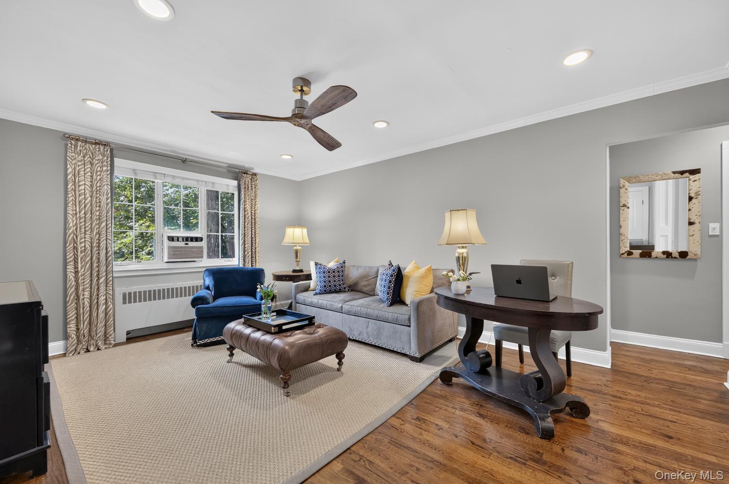 3rd image of 35 Nathan Hale Dr, Huntington, NY 11743