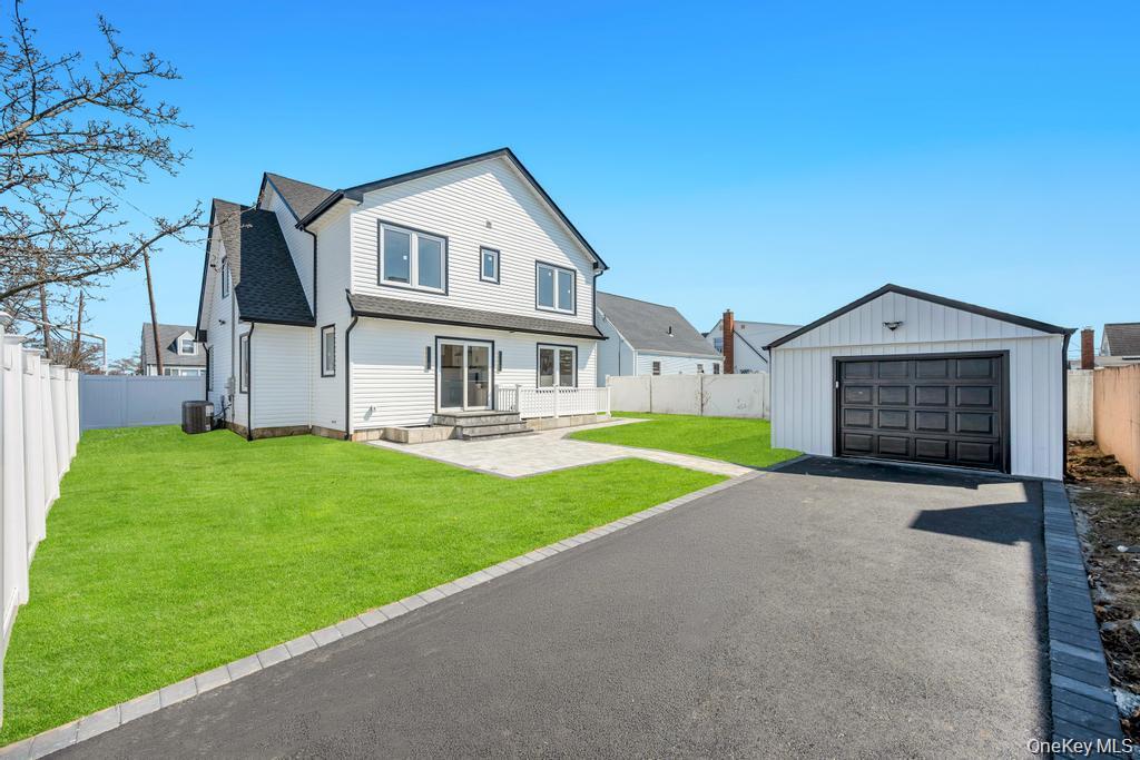 2nd image of 28 S Elm St, Oyster Bay, NY 11801 | MLS# 1029349