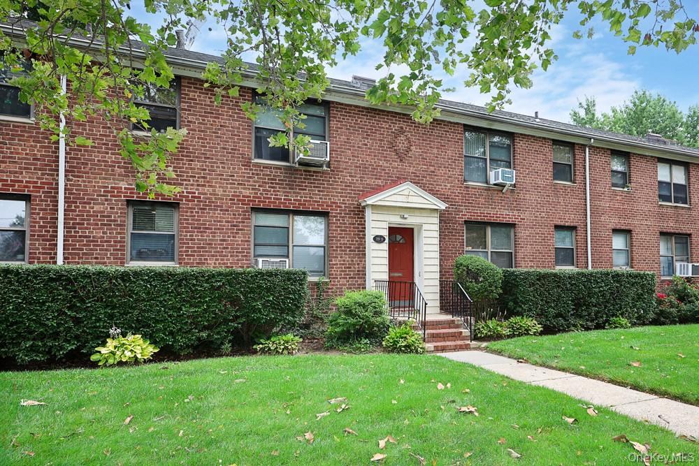 2nd image of 189-19 39Th Ave, New York, NY 11358