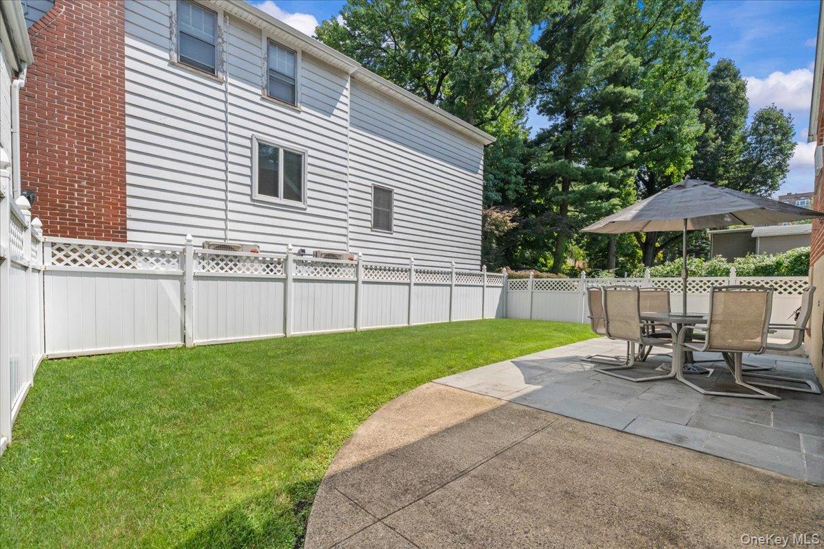 5th image of 3132 Fairfield Ave, New York, NY 10463 | MLS# 1029364