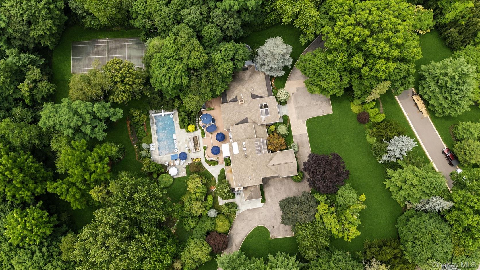 48th image of 24 Emerson Rd, Glen Head, NY 11545 | MLS# 1029380