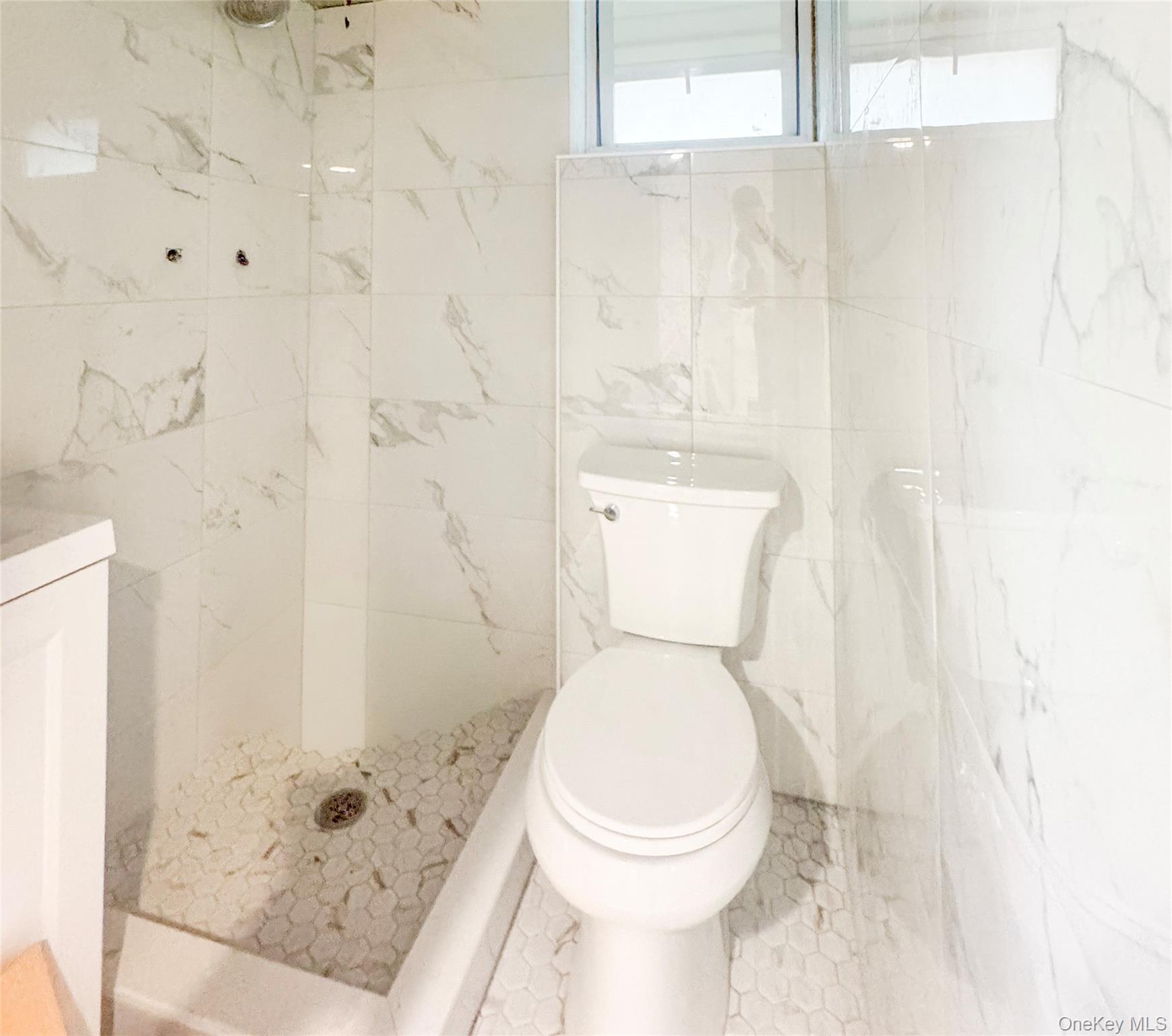 17th image of 1340 Siegfried Pl, New York, NY 10465 | MLS# 1029387