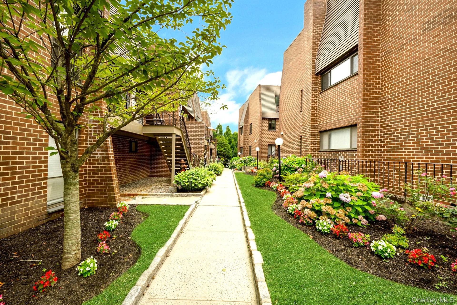 3rd image of 492 N Broadway #10, White Plains, NY 10603 | MLS# 1029400