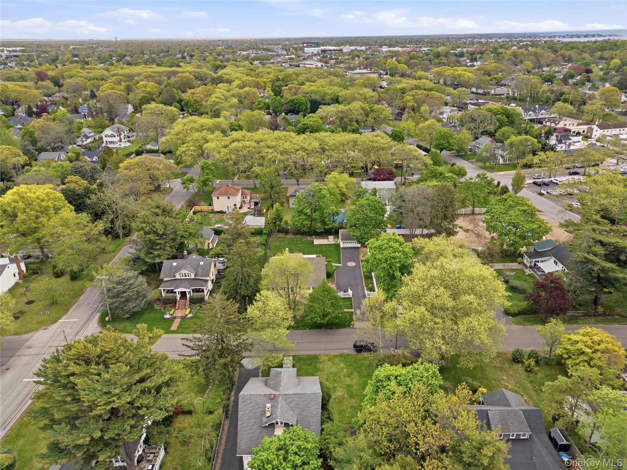 49th image of 414 Potter Blvd, Islip, NY 11718 | MLS# 1029408